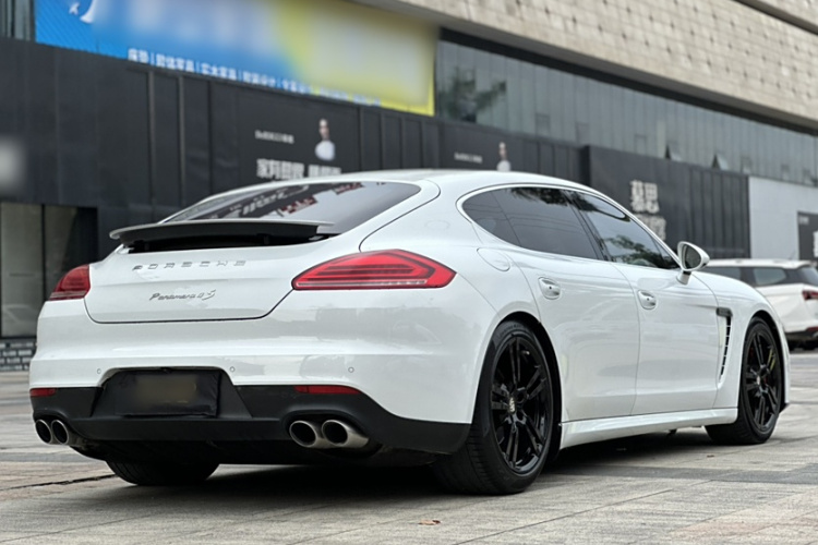 保时捷 2014款 Panamera 4 Executive 3.0T车身外观6001