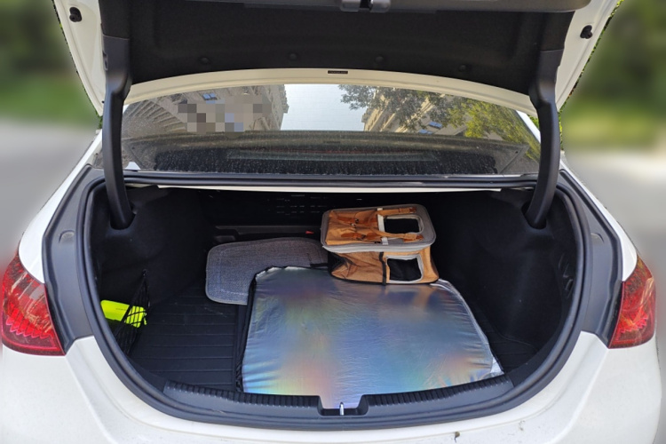 奔驰C级 2023款 C 260 L 皓夜运动版局部细节23