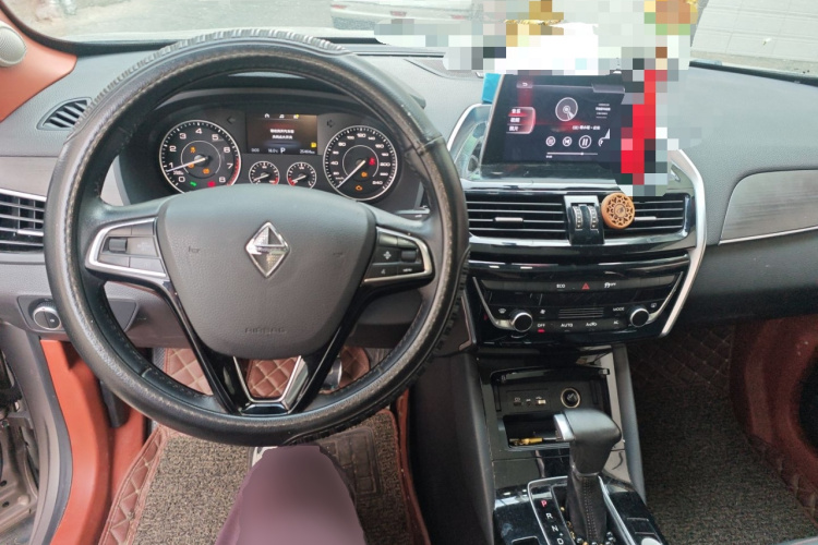 宝沃BX5 2017款 25TGDI 自动两驱风尚Plus型中控内饰12