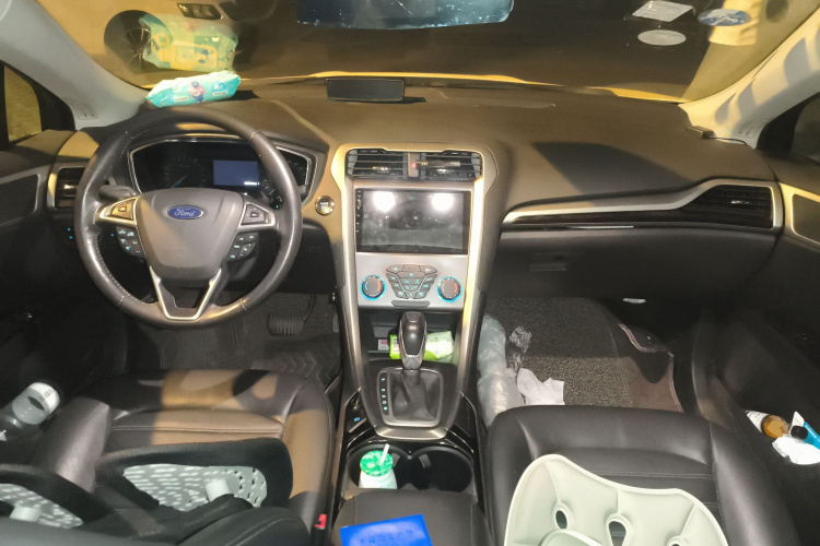 福特 蒙迪欧 2013款 2.0L GTDi200时尚型中控内饰12