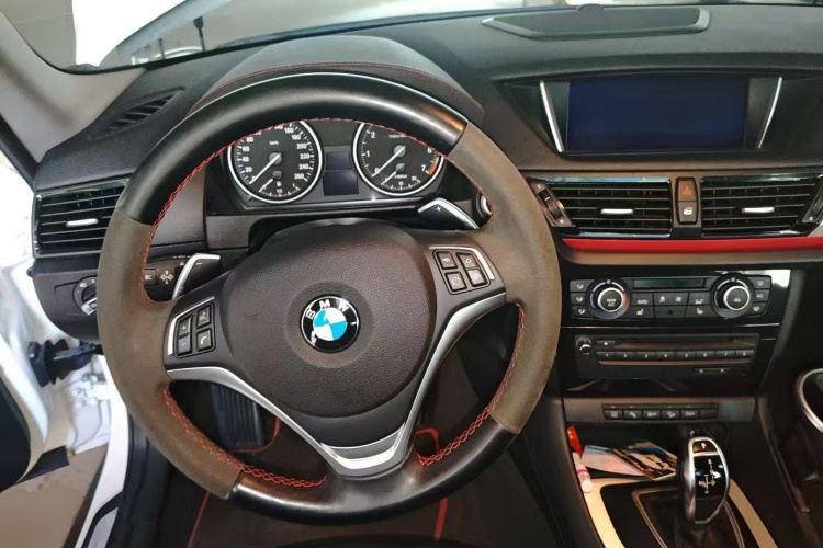 宝马X1 2014款 xDrive20i 运动设计套装局部细节13