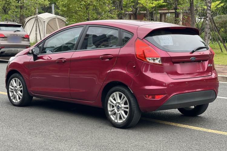 福特 嘉年华 2013款 两厢 1.5L 自动时尚型车身外观6003