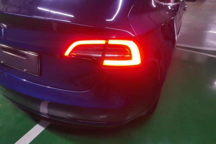特斯拉 Model 3(进口) 2019款 长续航后驱版车身外观9