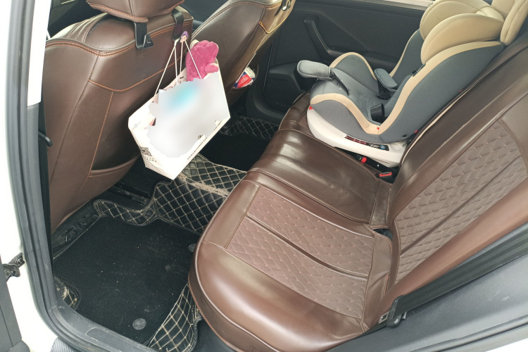 大众 T-ROC探歌 2022款 280TSI DSG两驱精英PLUS中控内饰21