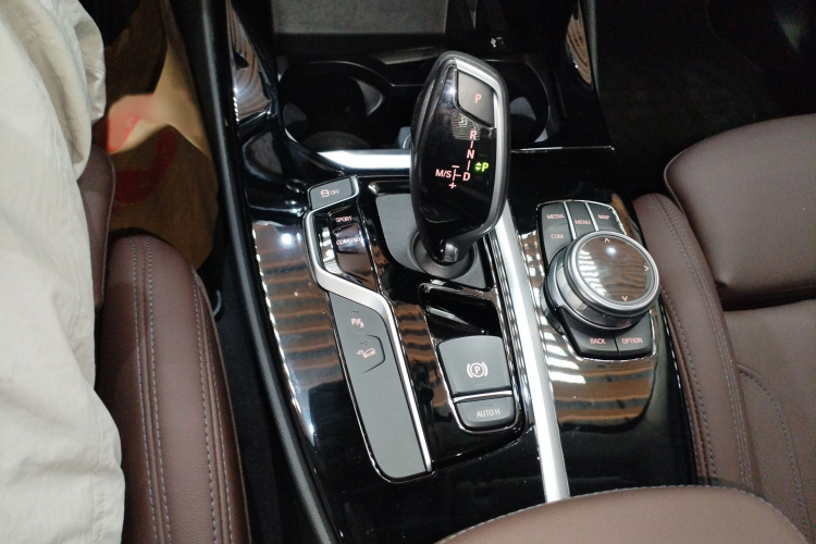 宝马X3 2021款 改款 xDrive28i M运动套装局部细节18