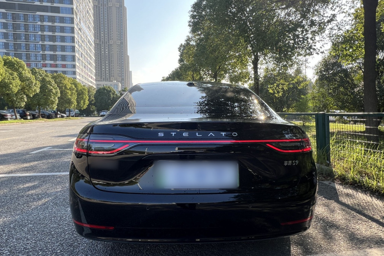 鸿蒙智行 享界S9 2025款 增程 Ultra车身外观6003