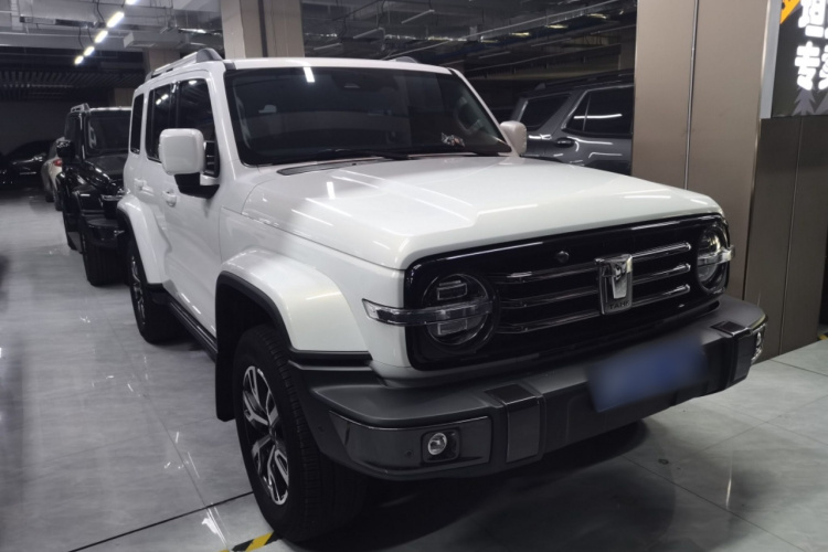 坦克300 2021款 城市版 2.0T 很有型车身外观3