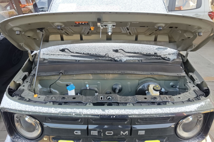 吉利银河 2025款 210km 熊猫骑士机舱底盘24