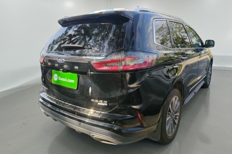 福特 锐界 2021款 PLUS EcoBoost 245 两驱豪锐型 7座车身外观7