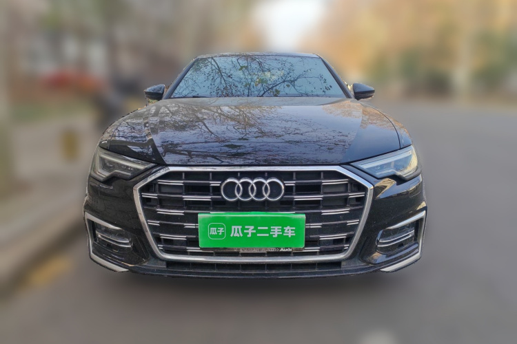 奥迪A6L 2024款 40 TFSI 豪华动感型车身外观2