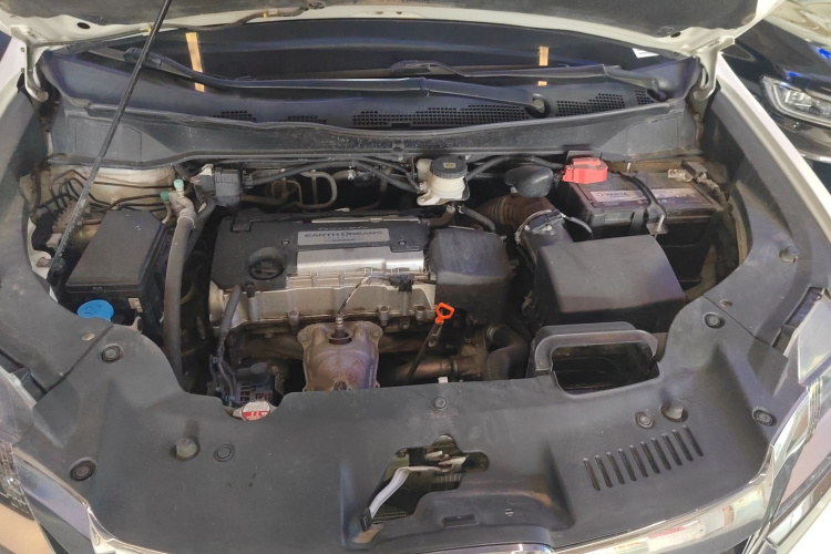 本田 艾力绅 2016款 2.4L 豪华版机舱底盘24