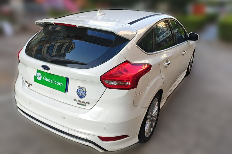 福特 福克斯 2017款 两厢 EcoBoost 180 自动运动型车身外观6005