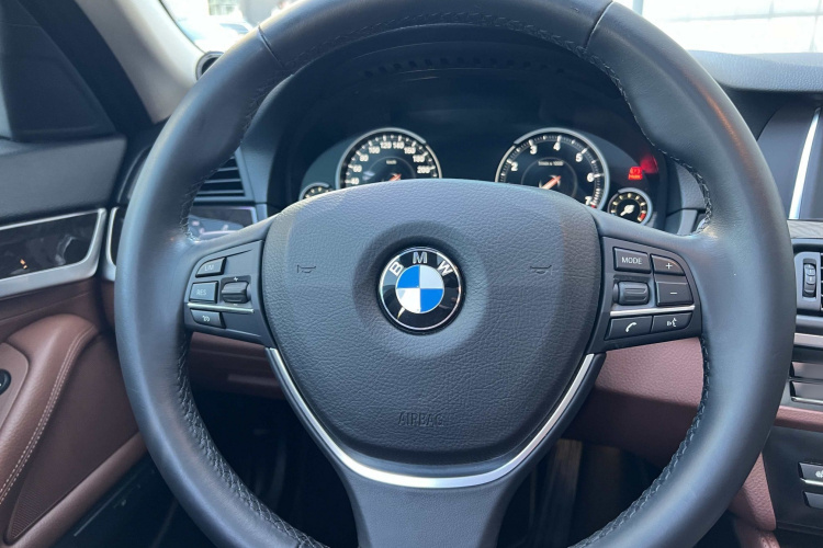 宝马5系 2017款 525Li 领先型局部细节13