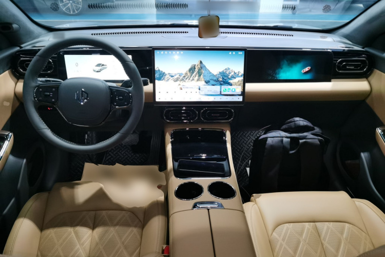 零跑汽车 零跑C01 2024款 纯电 525尊享版中控内饰12