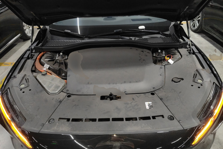 蔚来ET7 2024款 75kWh 行政版机舱底盘24