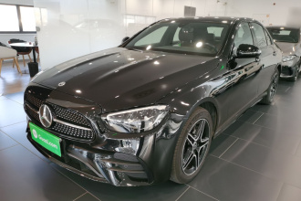 奔驰E级(进口) 2023款 改款 E 260 时尚型运动版