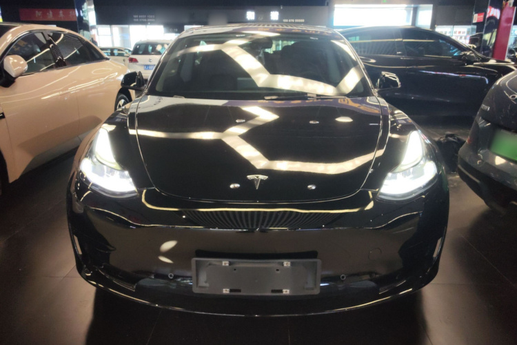特斯拉 Model 3 2021款 标准续航后驱升级版 3D6车身外观2