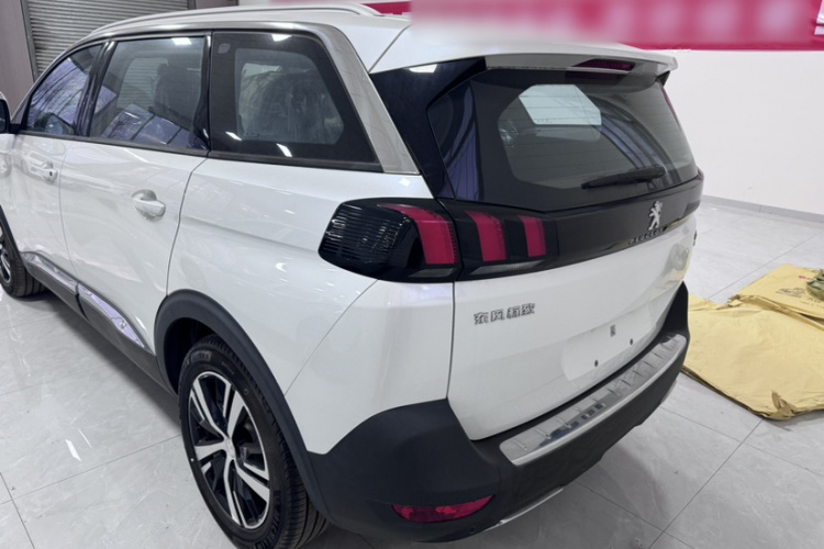 标致5008 2021款 360THP 5座实力版车身外观6004