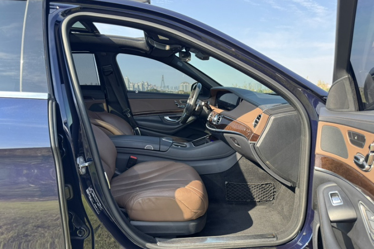 奔驰S级 2019款 S 320 L中控内饰7001