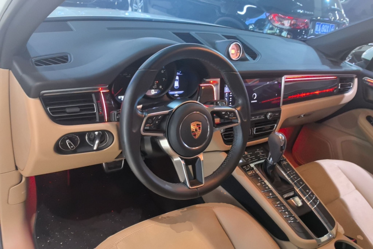 保时捷 2018款 Macan 2.0T中控内饰12