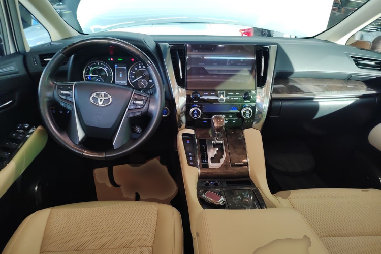 丰田 威尔法 2023款 皇冠 双擎 2.5L HV尊贵版中控内饰12