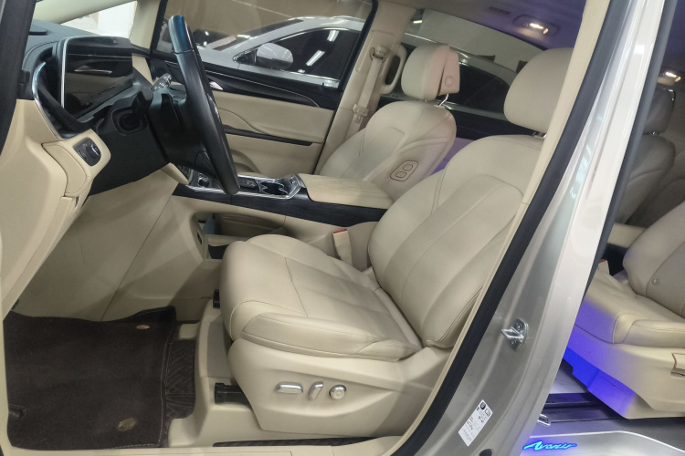 别克GL8 2023款 ES陆尊 尊享型中控内饰19