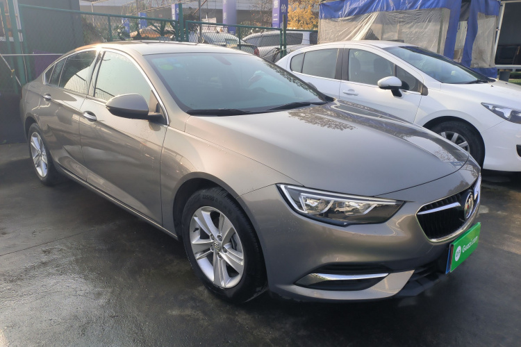 别克 君威 2017款 20T 精英型车身外观3