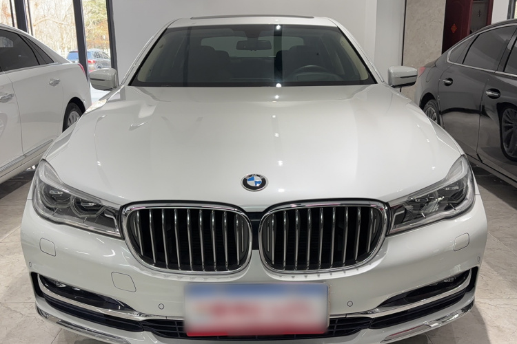 宝马7系 2016款 740Li 领先型车身外观6003