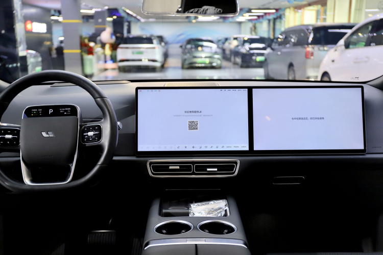 理想汽车 理想L8 2024款 Pro中控内饰7008