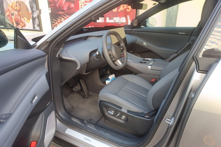 小米汽车 小米YU7 2025款 超长续航四驱Pro版中控内饰20