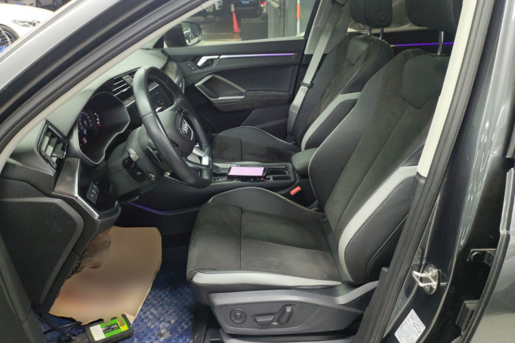 奥迪Q3 2021款 35 TFSI 时尚动感型中控内饰19
