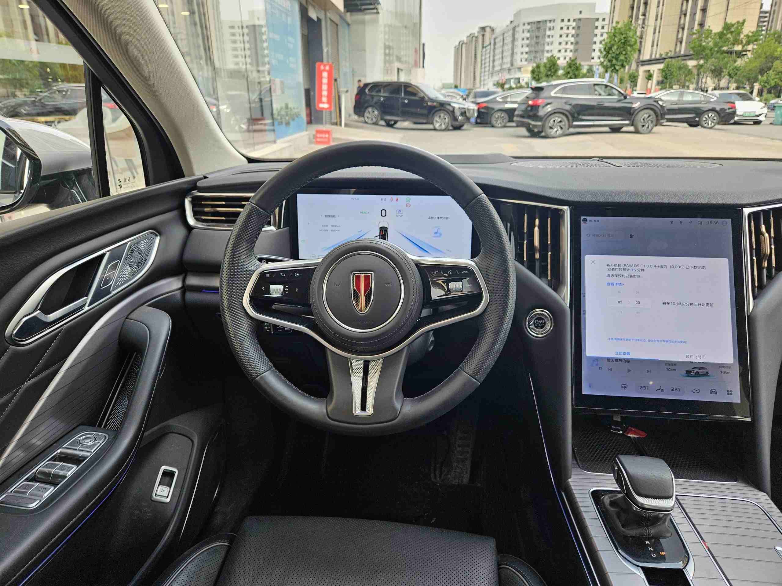 红旗HS7 PHEV 方向盘及中控台实拍
