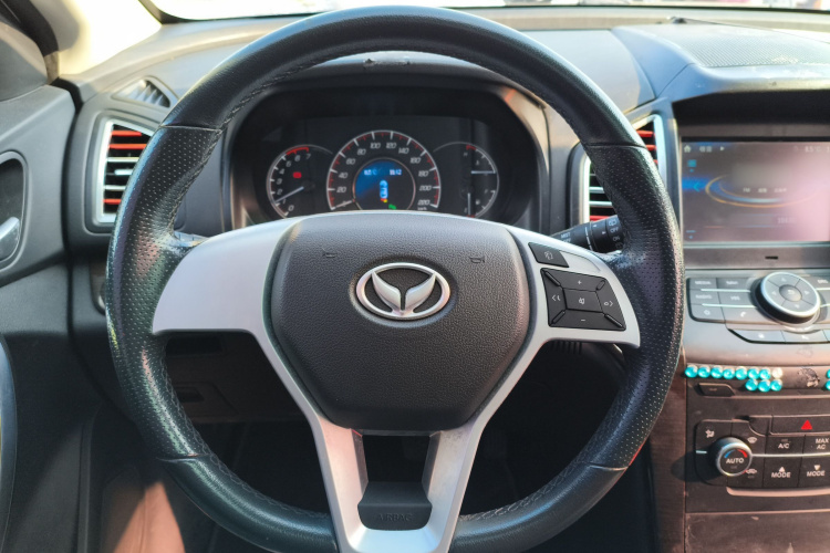 北汽幻速S6 2016款 1.5T 手动领先型局部细节13