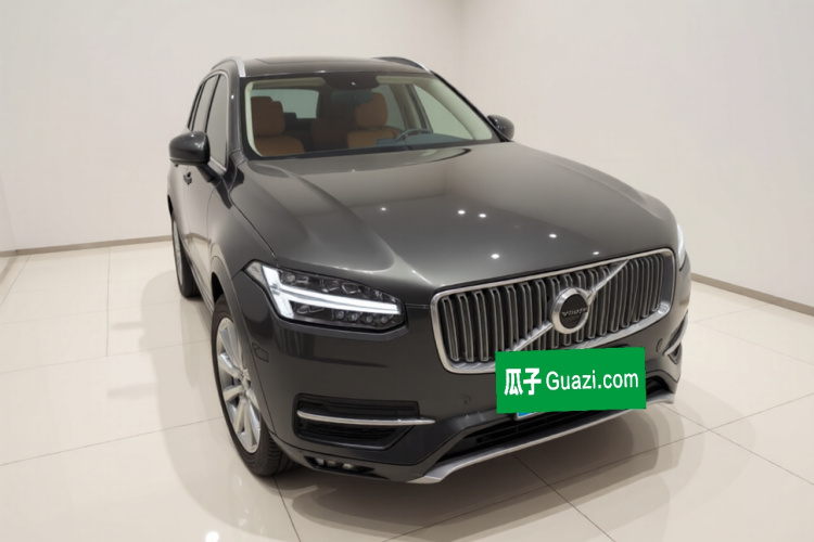 沃尔沃XC90 2019款 T6 智逸版 7座 国VI车身外观3
