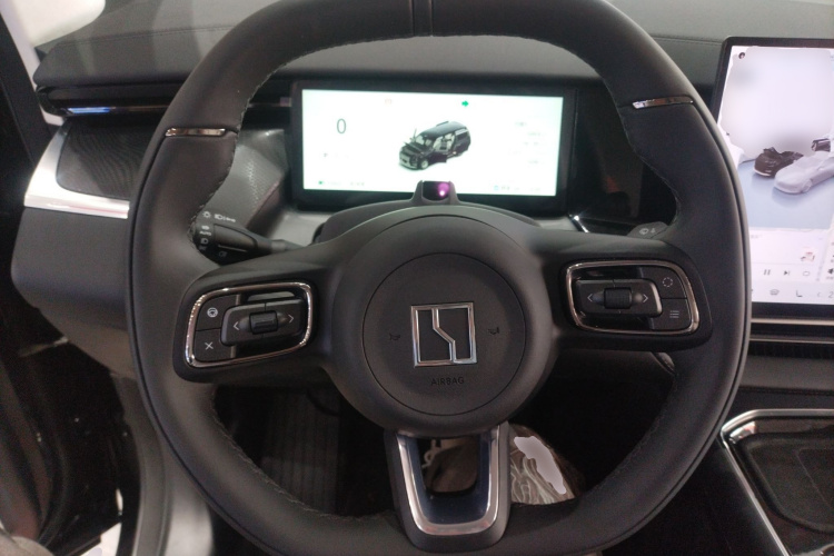 极氪009 2024款 光辉中控内饰13