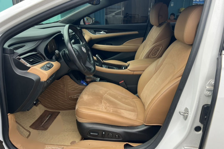 别克 君越 2018款 28T 豪华型局部细节13