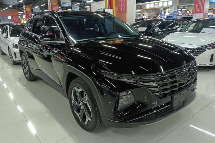 现代 2023款 途胜L 1.5T 自动两驱DLX豪华版车身外观3