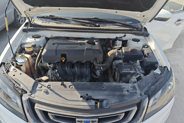 吉利汽车 帝豪 2017款 三厢百万款 1.5L 手动向上版机舱底盘24