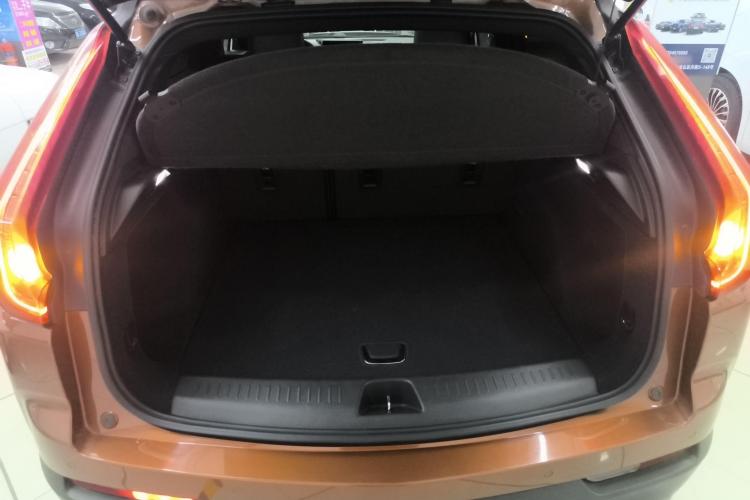 凯迪拉克XT4 2018款 28T 两驱技术型中控内饰23