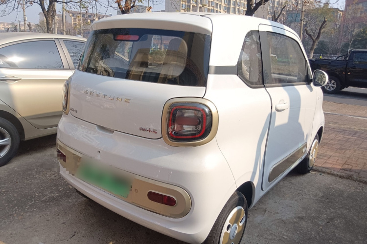 奔腾小马 2026款 222km 炫彩马车身外观7