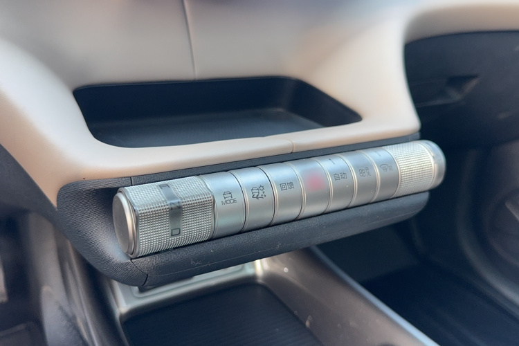 比亚迪 海豚 2021款 405km 时尚版局部细节18