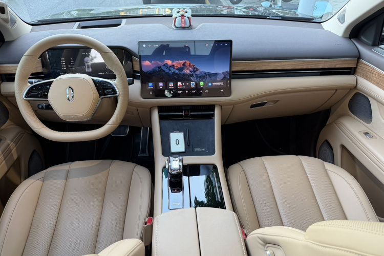 鸿蒙智行 问界M7 2024款 1.5T 后驱Plus版 6座中控内饰12
