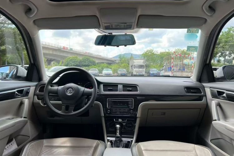 大众 朗行 2013款 1.4TSI 自动舒适型中控内饰7002