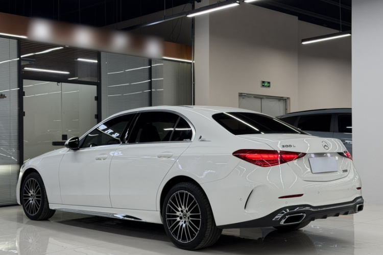 奔驰C级 2023款 C 200 L 运动版车身外观6003