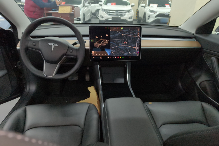 特斯拉 Model 3 2019款 标准续航后驱升级版中控内饰12