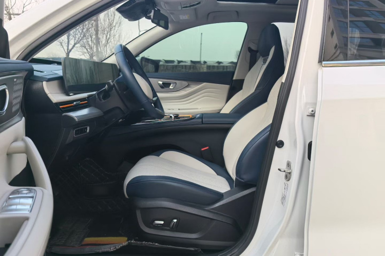 星途追风C-DM 2023款 1.5TCI-DHT 80KM乘风起版中控内饰7002