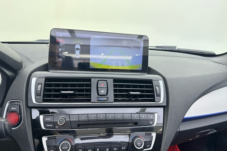 宝马2系(进口) 2015款 220i 敞篷轿跑车 M运动型中控内饰7003