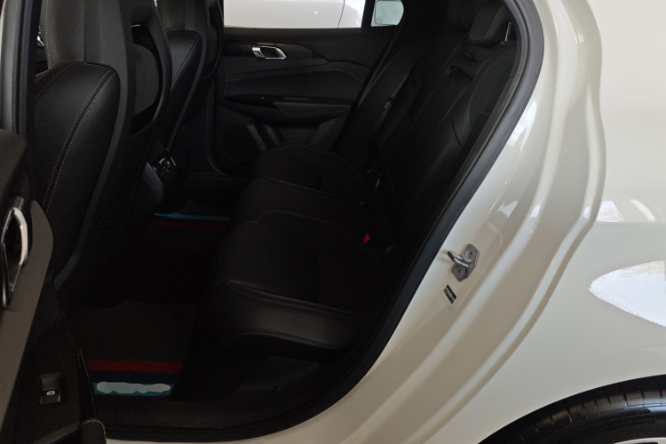 领克03 2021款 1.5TD DCT劲Plus中控内饰21