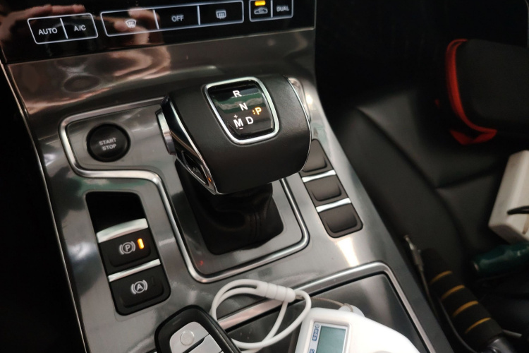 红旗H5 2020款 1.8T 自动智联旗韵版局部细节18