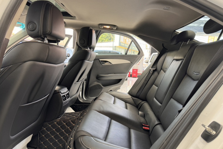 凯迪拉克ATS-L 2017款 28T 时尚型中控内饰7004